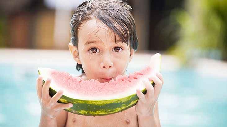 3 Ways To Make Your Child Eat Fruits
